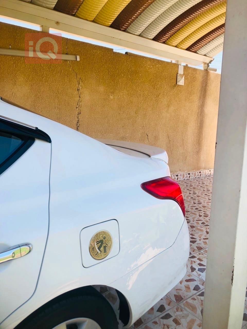 نيسان صني